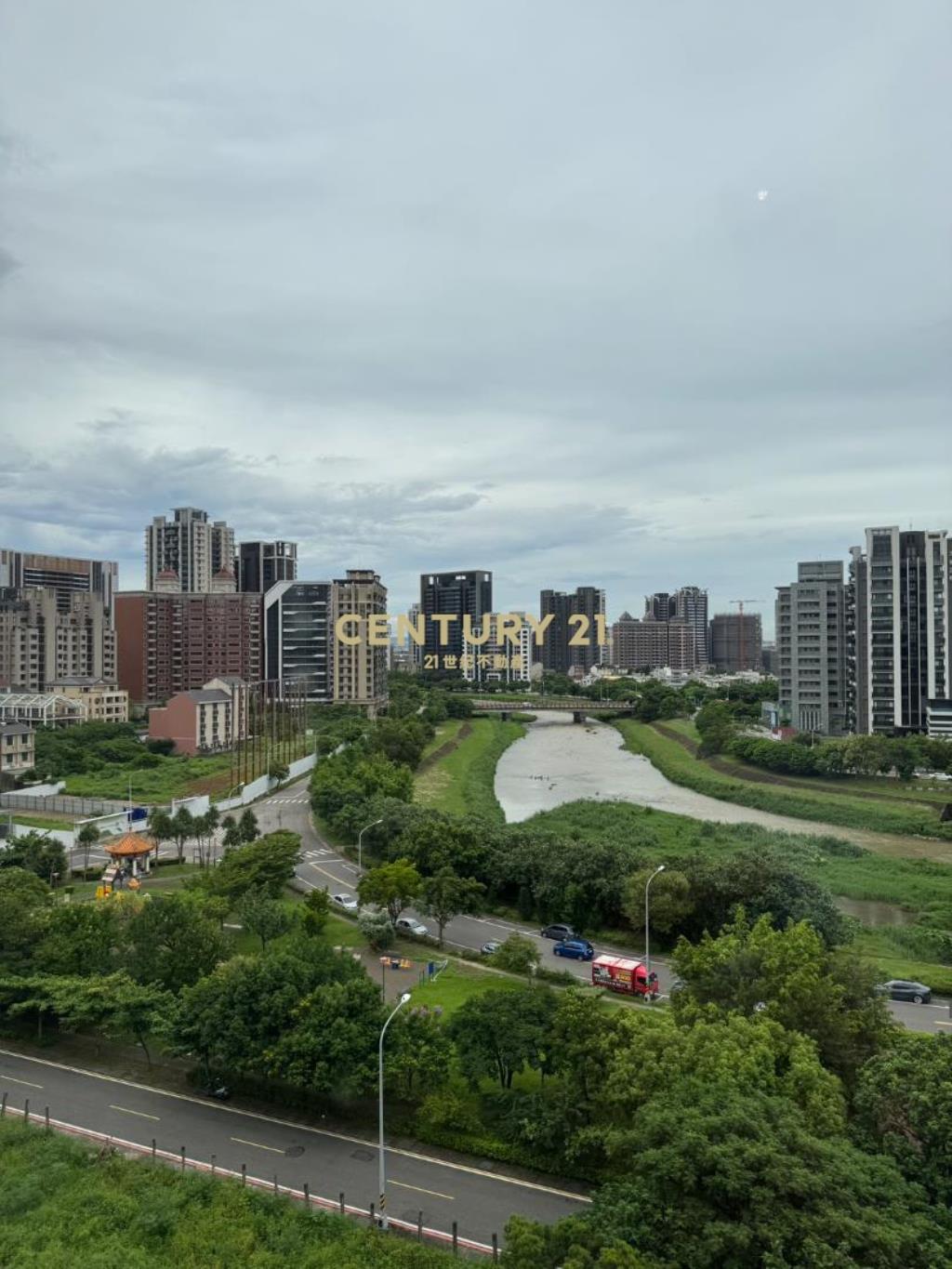 A18青埔站前廣場1房1廳車位