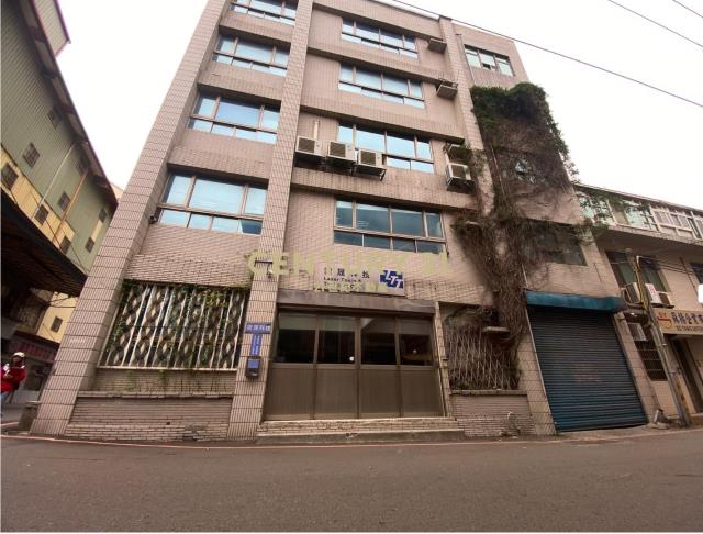 新竹清大旁廠房