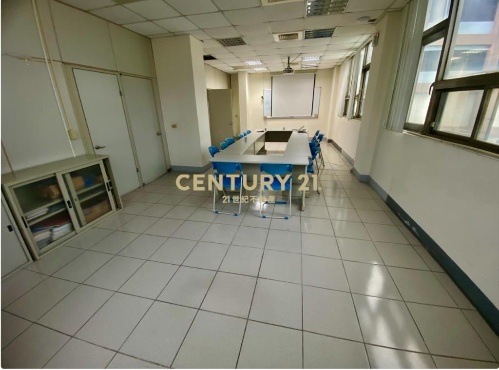 新竹清大旁廠房