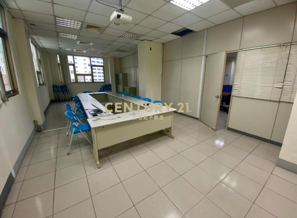 新竹清大旁廠房