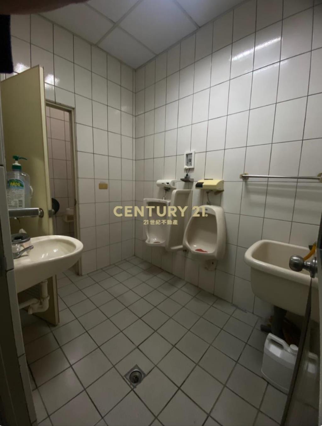 新竹清大旁廠房