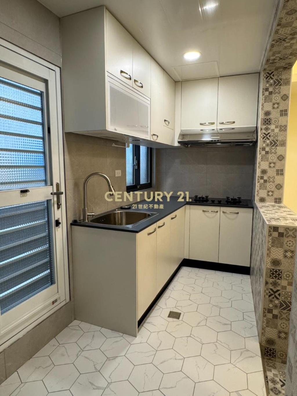 平鎮南勢成家全新整理活巷透天