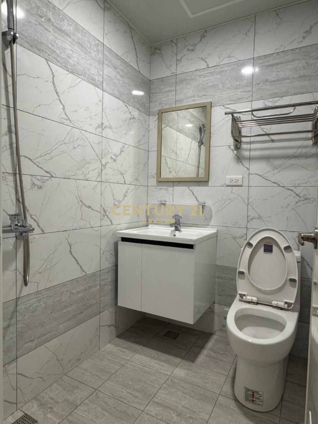 平鎮南勢成家全新整理活巷透天