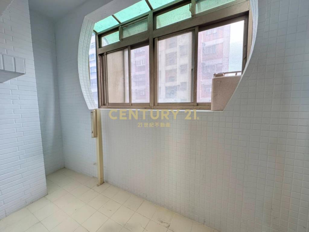 八德大湳陸光國宅三房車(車位輪抽)