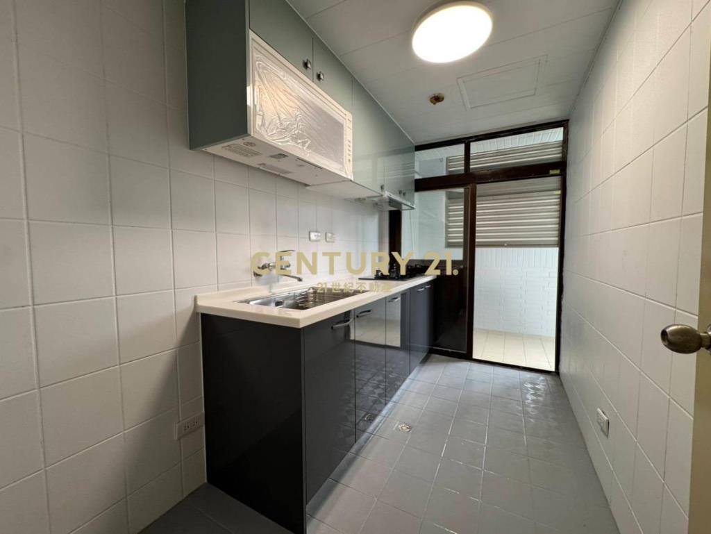 八德大湳陸光國宅三房車(車位輪抽)