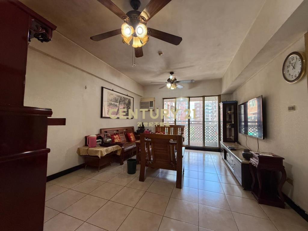 自立國宅景觀三房車