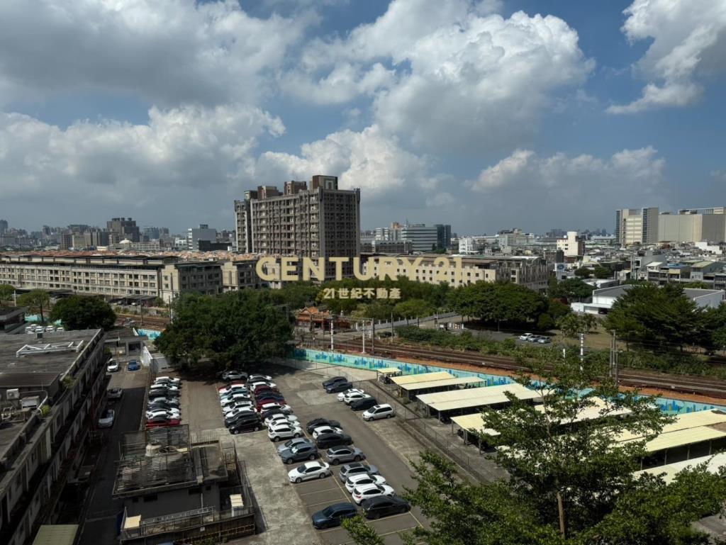 自立國宅景觀三房車