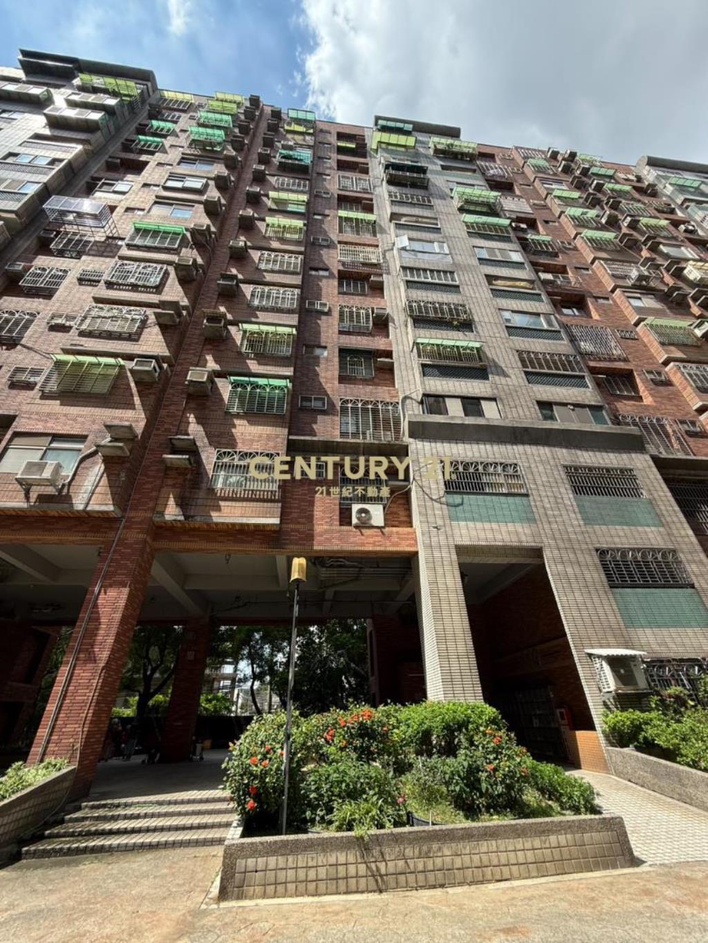 自立國宅景觀三房車