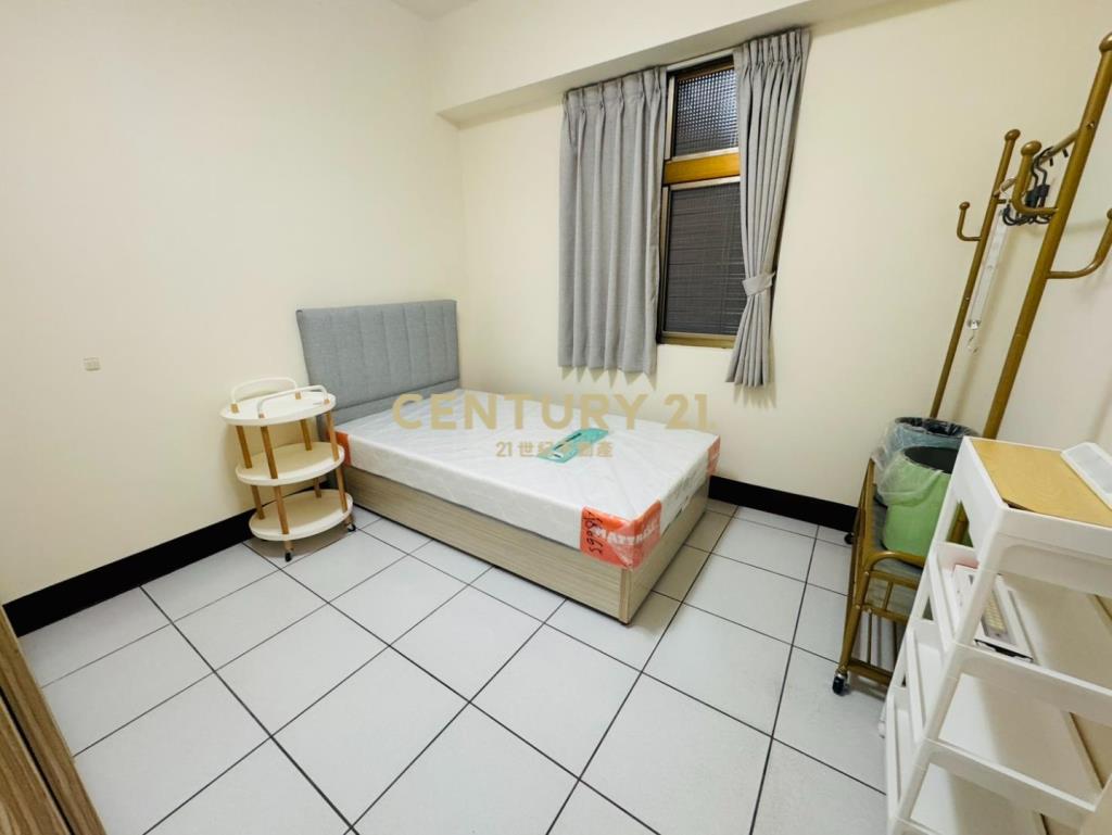 內壢忠孝路美華夏