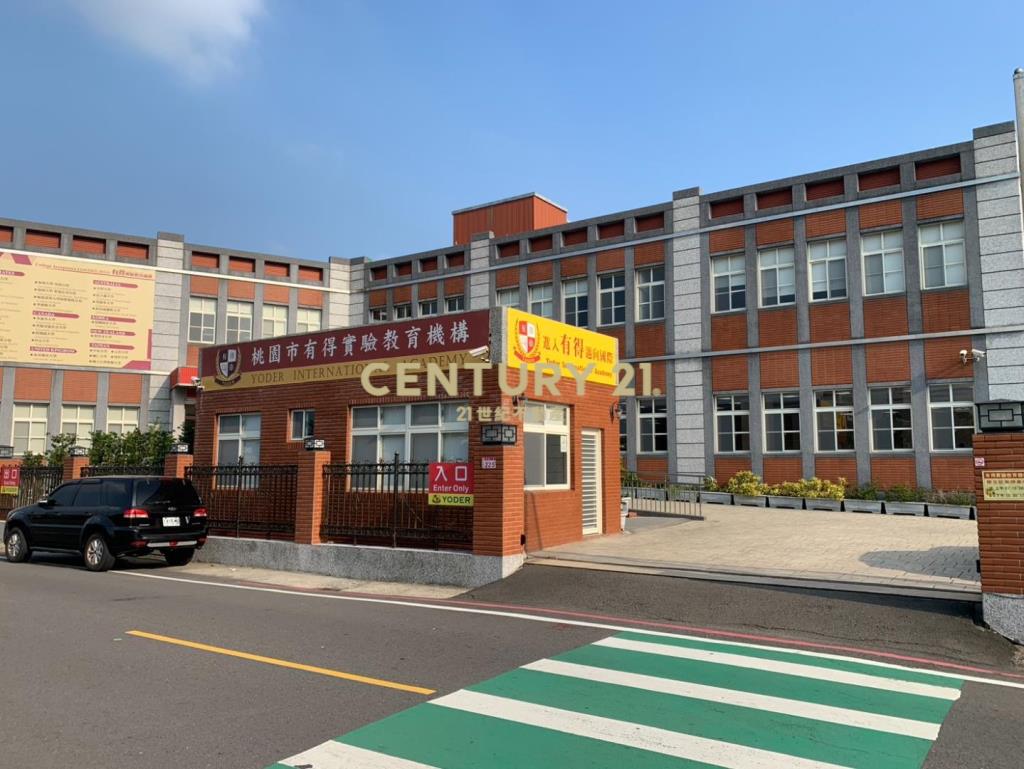 收租整新門前停車透天