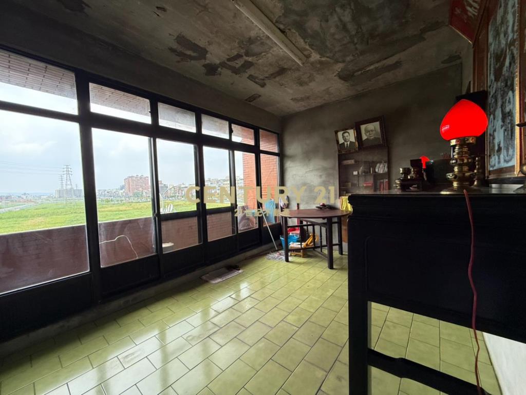 中壢體育園區超值透店