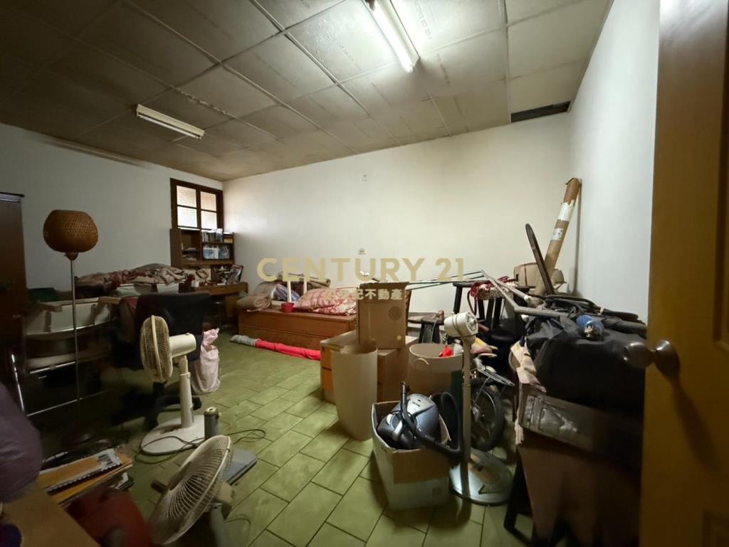 中壢體育園區超值透店