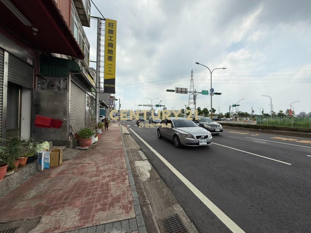 中壢體育園區超值透店