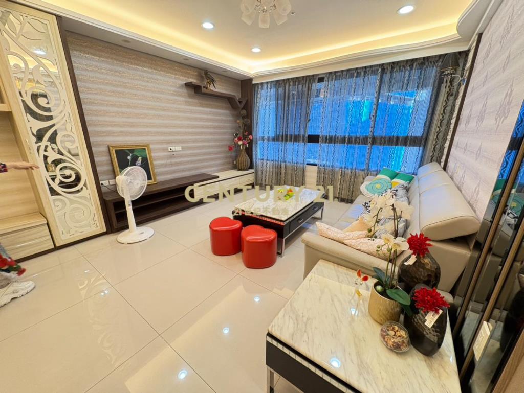 青埔A18聯上世界美裝潢四房雙車