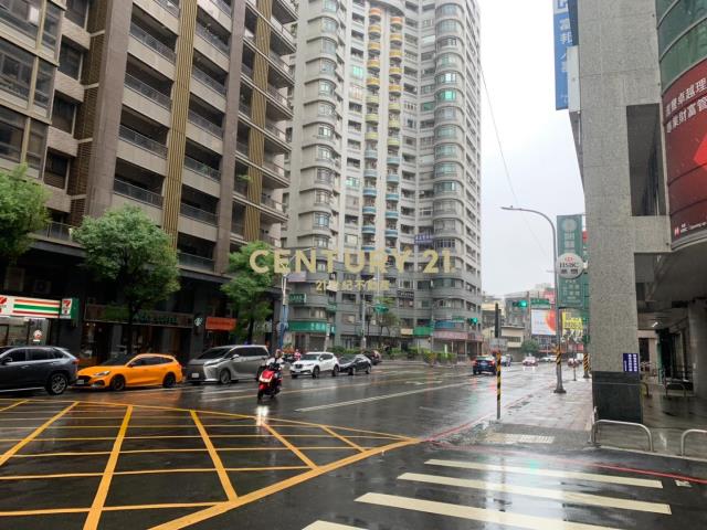 SOGO元化路收租搶鈔金透店