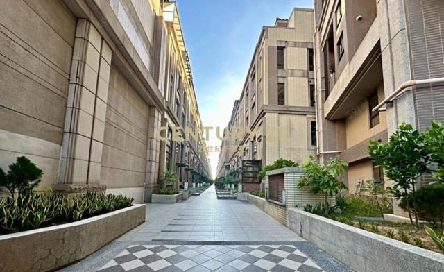 湯城世紀優質雙車位美別墅（乙工）