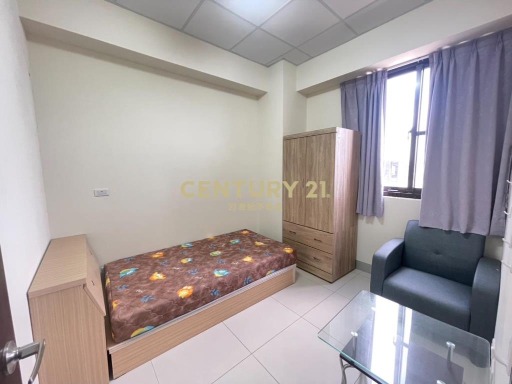 【獨家】苗栗後龍學區三房車