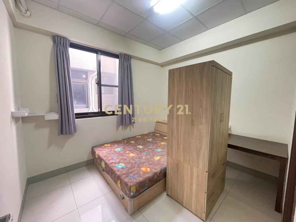 【獨家】苗栗後龍學區三房車