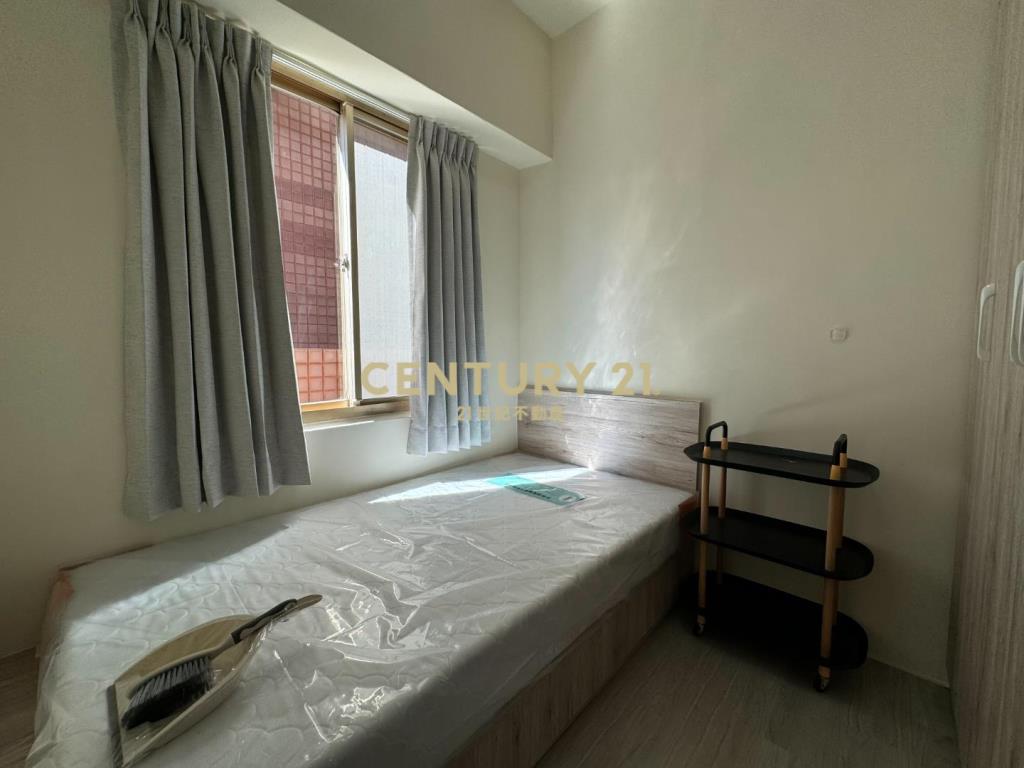 楊梅玫瑰村三房加車位有露臺