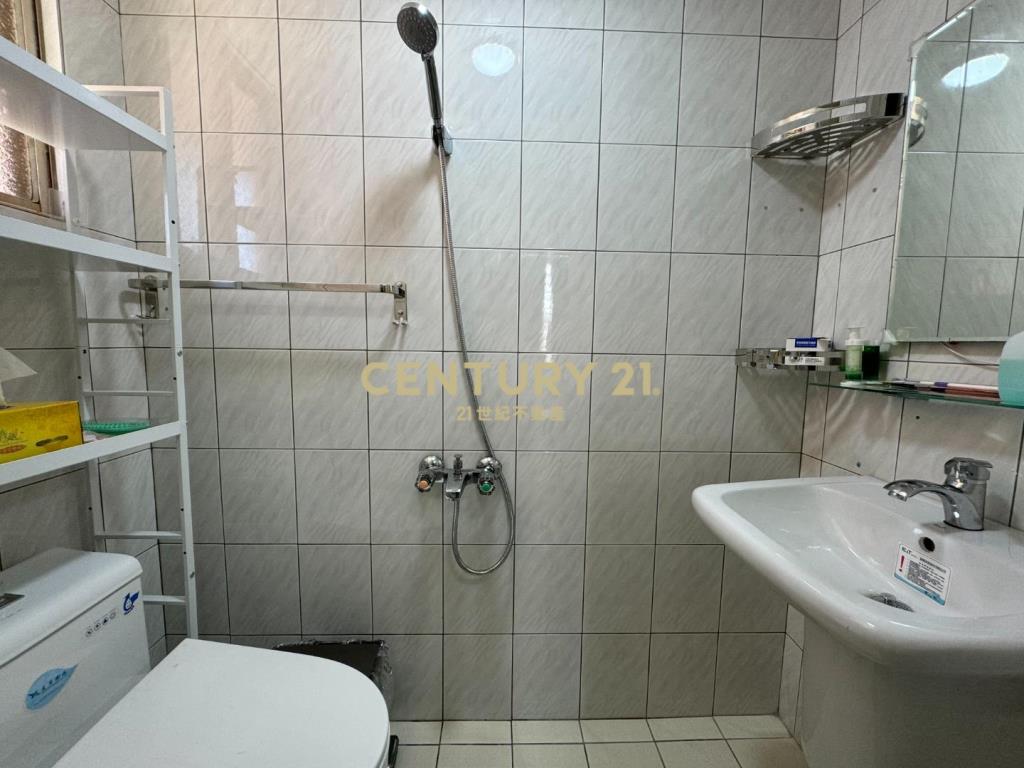 楊梅玫瑰村三房加車位有露臺