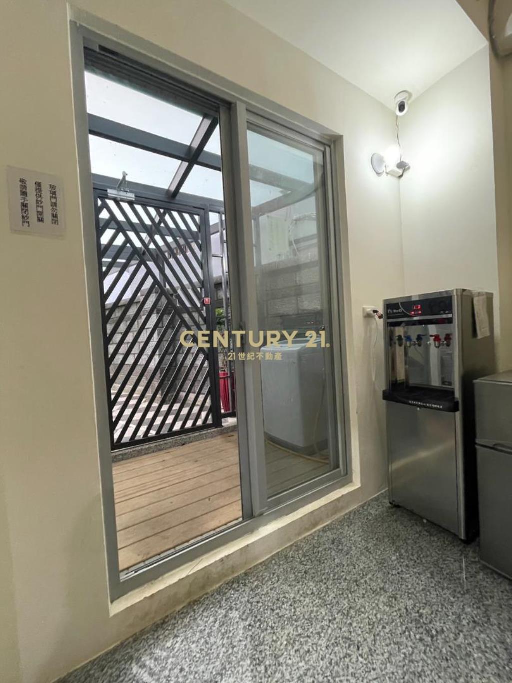 草漯霸王級收租透店