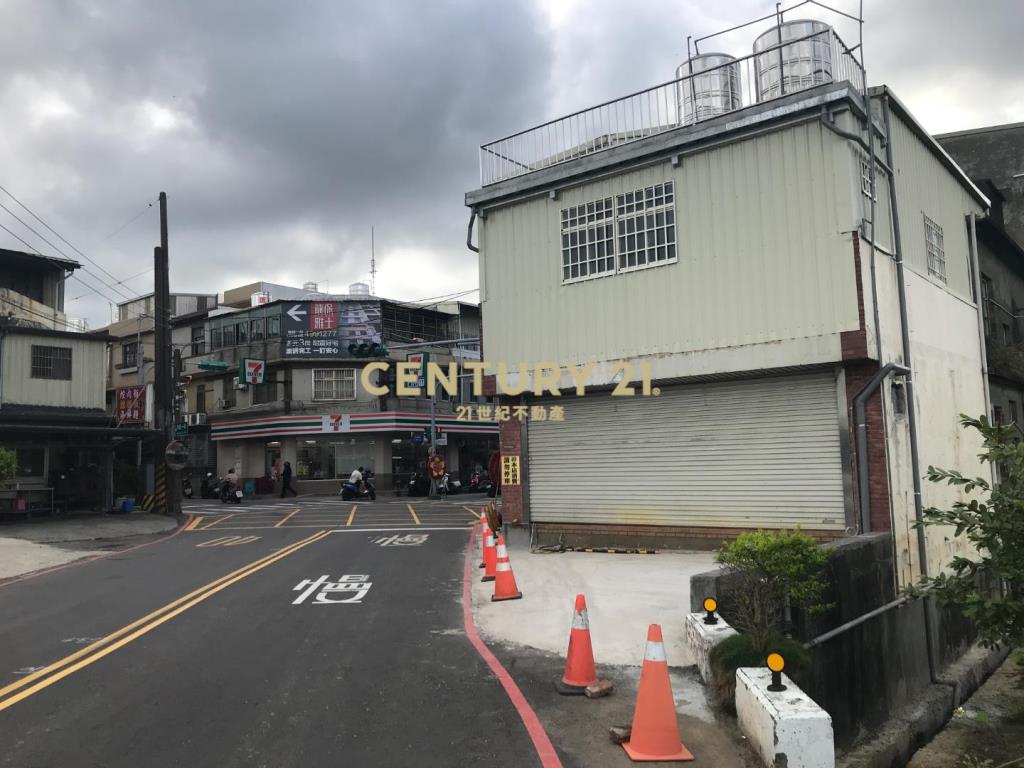 龍科邊間角窗店住辦