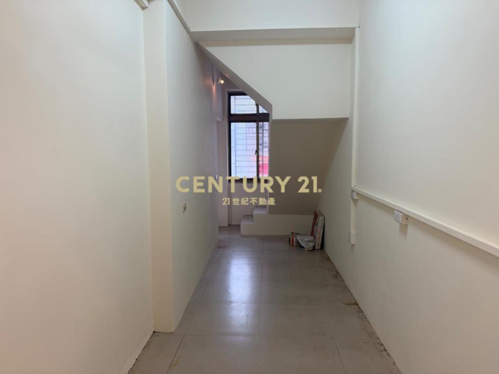 龍科邊間角窗店住辦