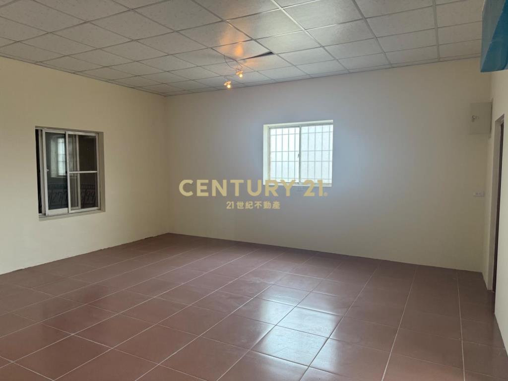 龍科邊間角窗店住辦