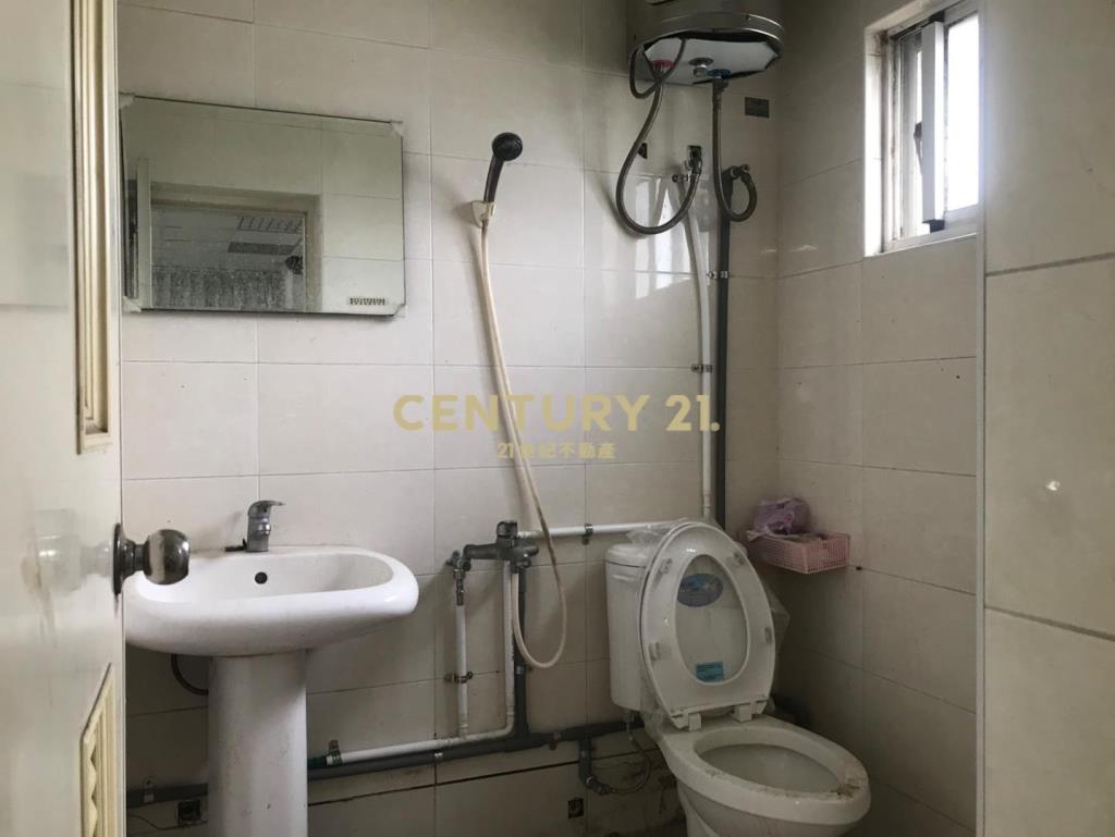 龍科邊間角窗店住辦