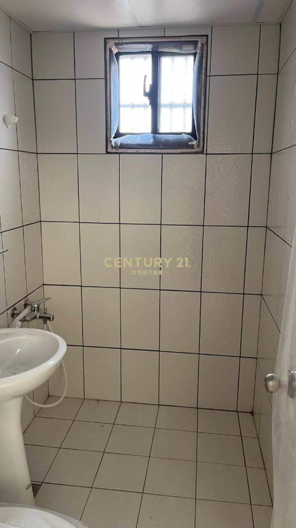 新屋中山西路美農+合法資材室