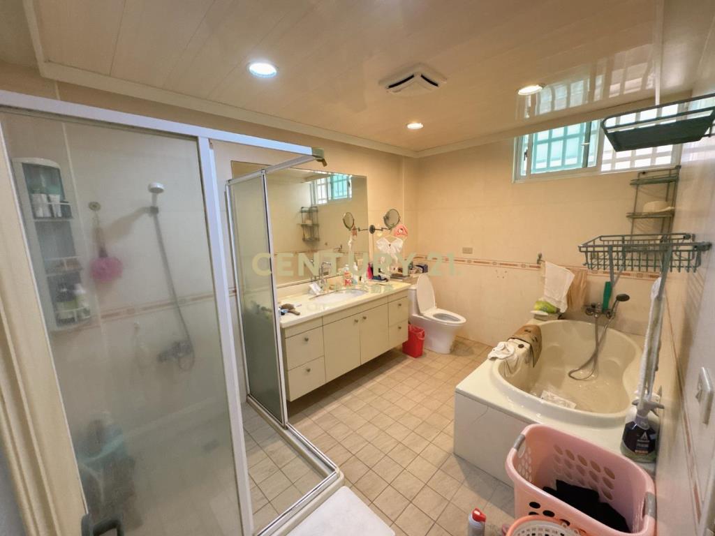 【專任】內壢交流道裝潢美別墅