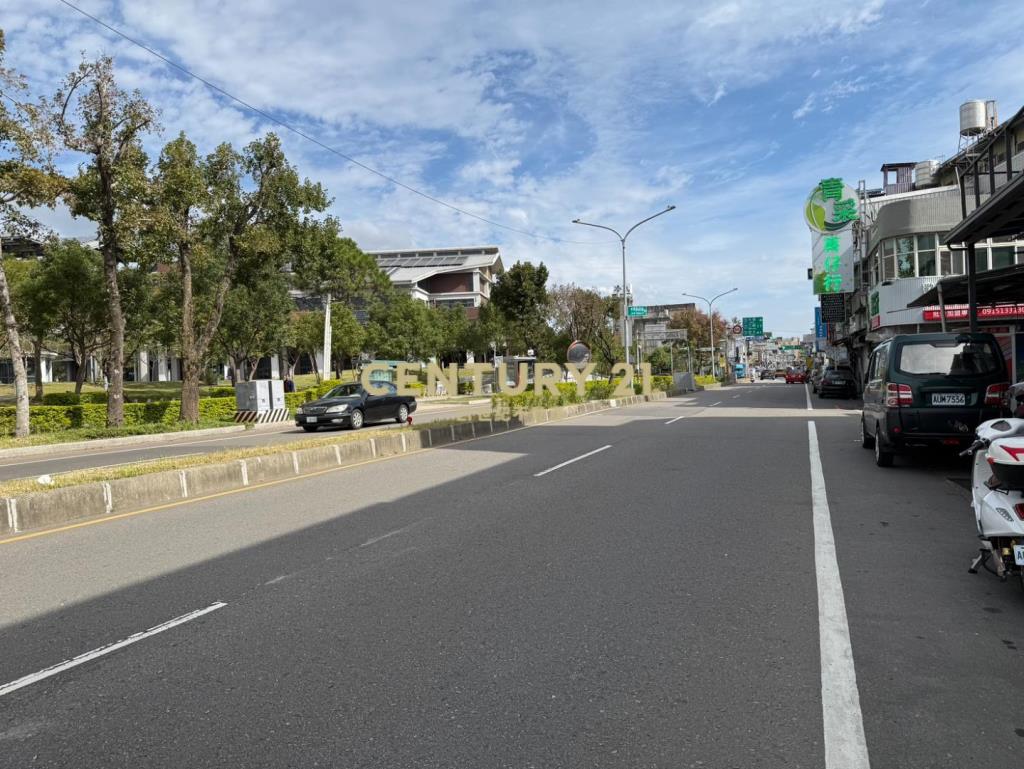 龍潭區公所前透天店面