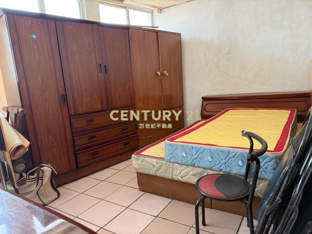 龍潭區公所前透天店面