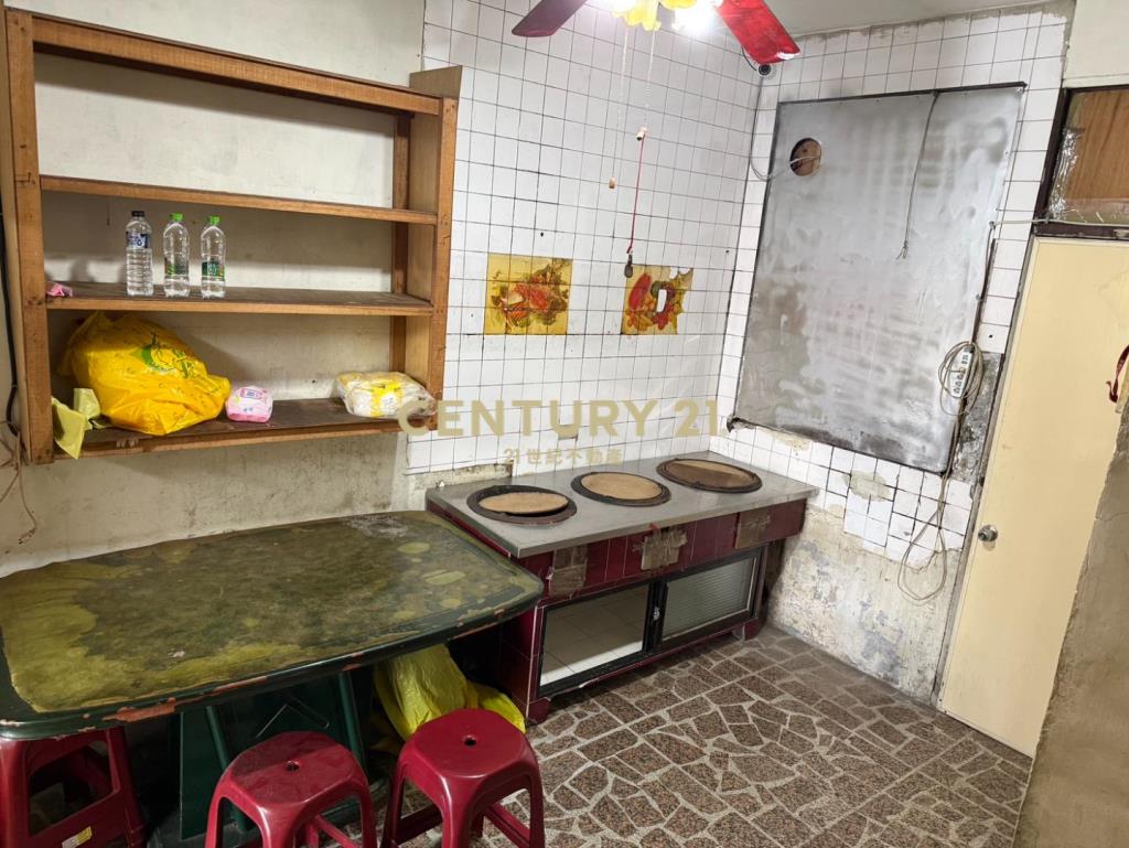 龍潭區公所前透天店面