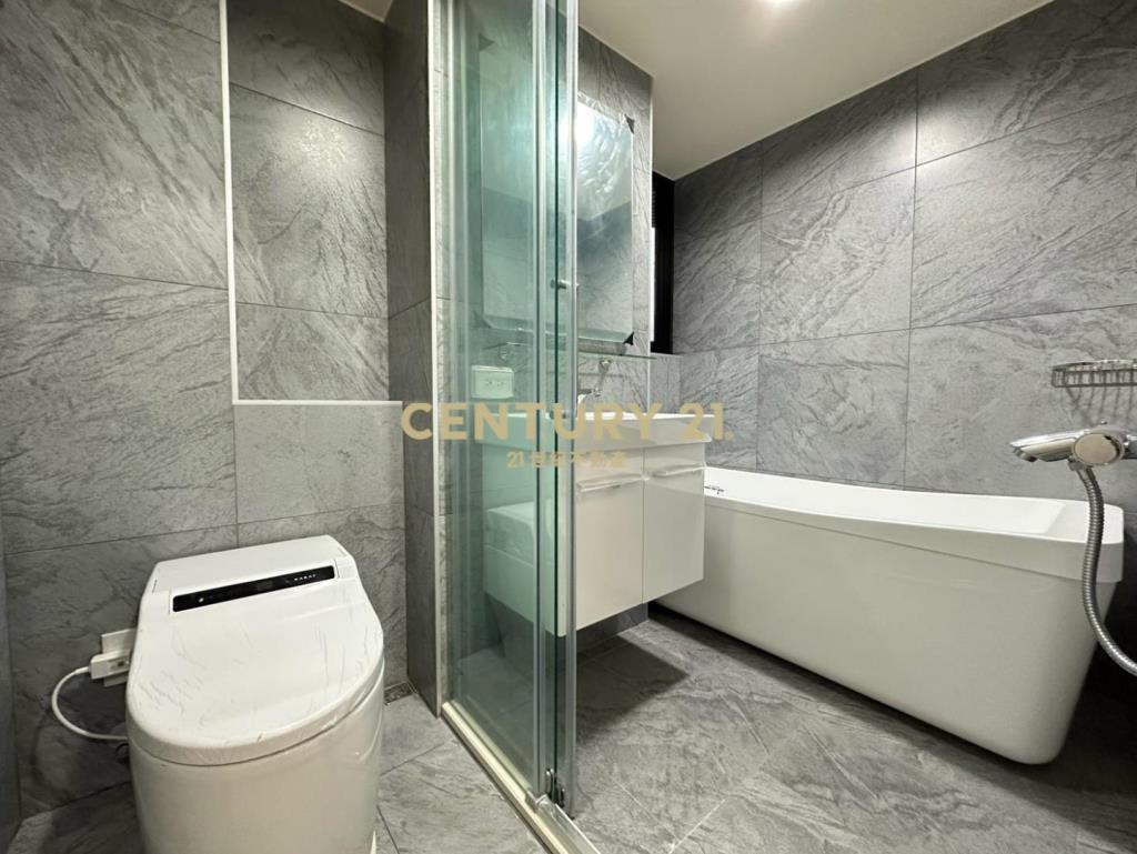 青埔高鐵機捷A18站 - 邊間景觀2房+