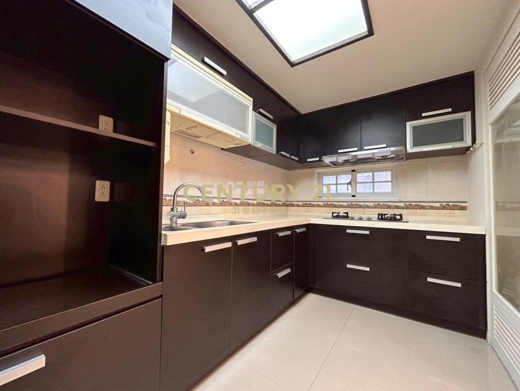 璞園三本春秋埔頂萬坪公園旁雙車寬庭別墅