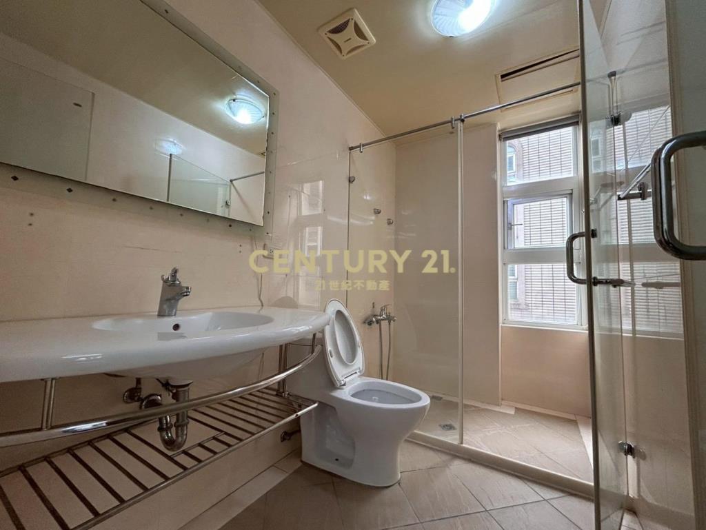 璞園三本春秋埔頂萬坪公園旁雙車寬庭別墅