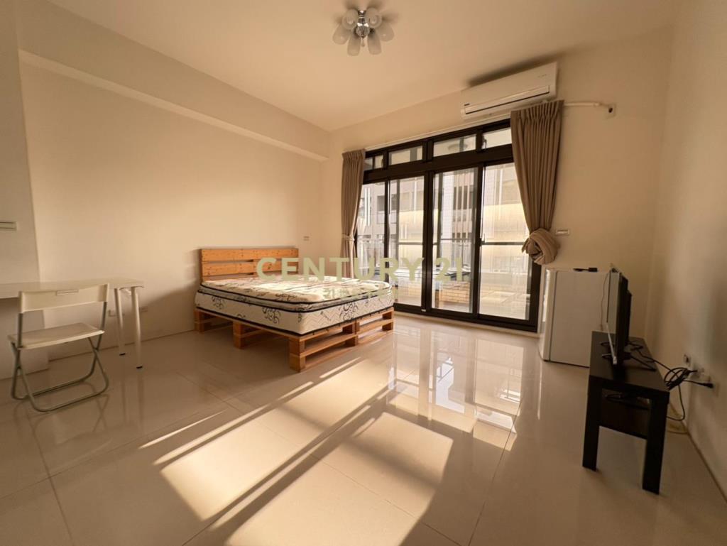 草漯市區大地坪電梯別墅