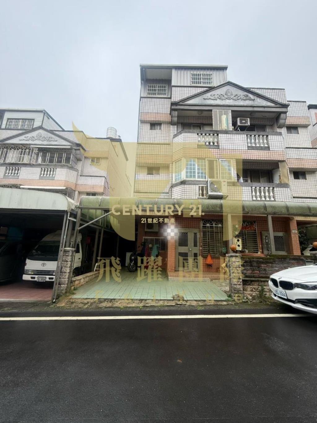 楊梅近愛買大地坪雙車前庭後院美墅