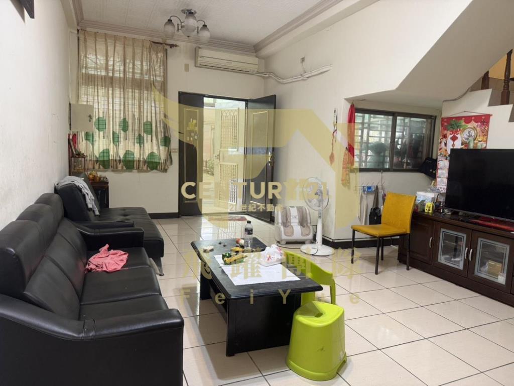 楊梅近愛買大地坪雙車前庭後院美墅