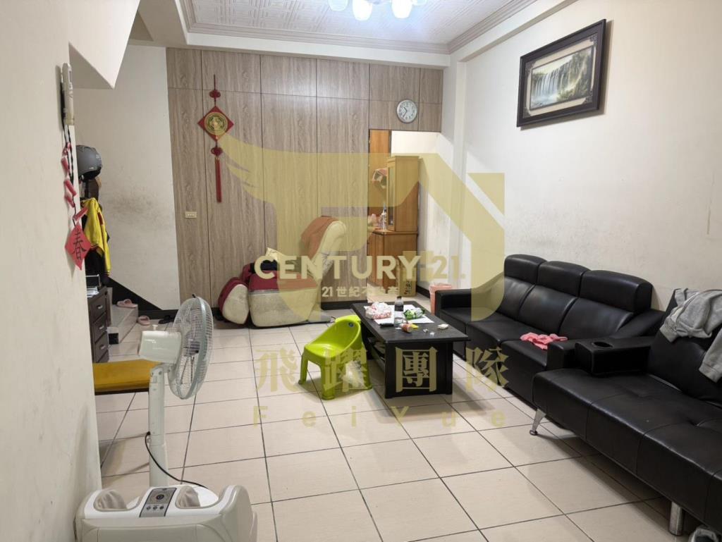 楊梅近愛買大地坪雙車前庭後院美墅