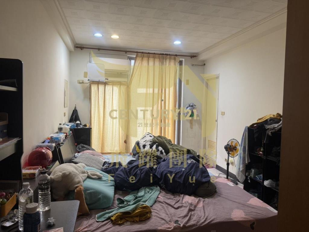 楊梅近愛買大地坪雙車前庭後院美墅