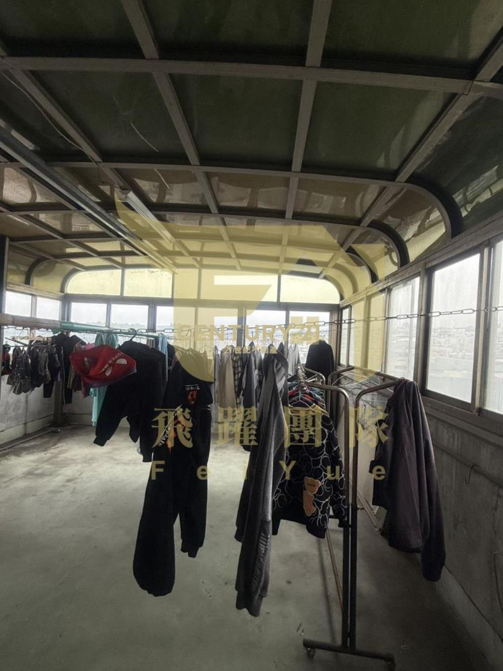 楊梅近愛買大地坪雙車前庭後院美墅