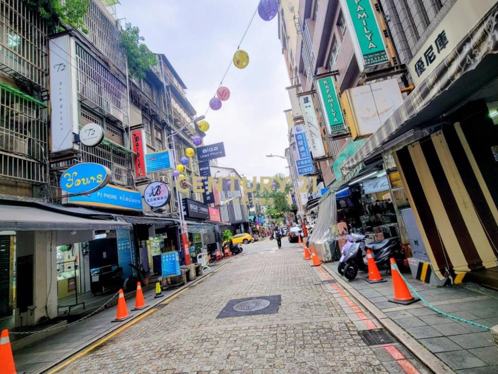 (專約)熱鬧中平商圈/稀有住店(出租)