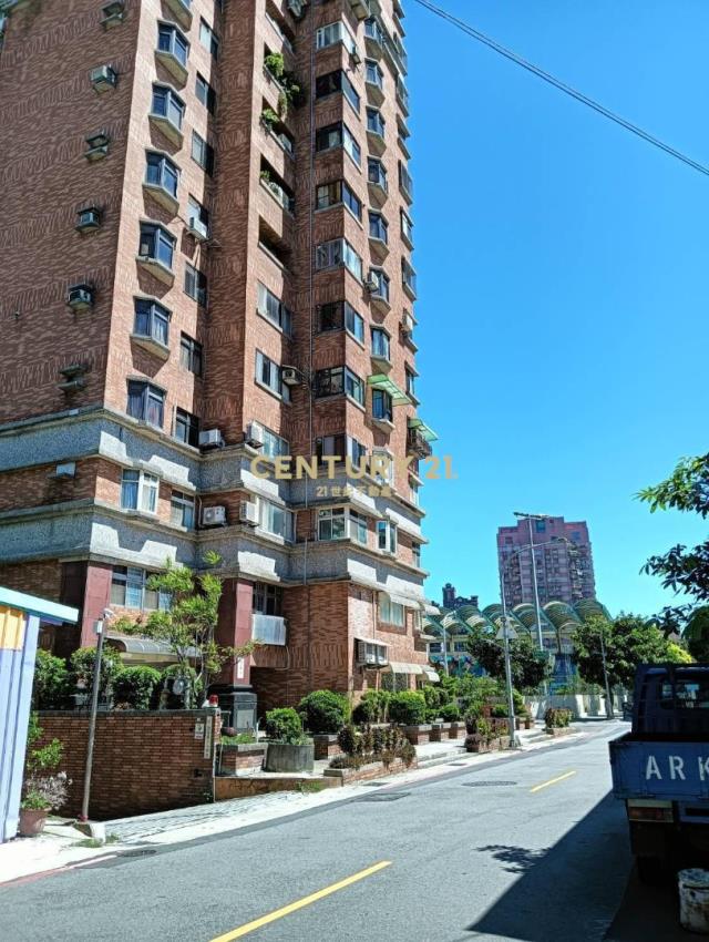 桃園中平商圈精美2+1房