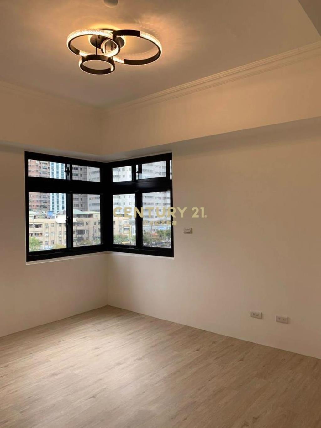 桃園中平商圈精美2+1房