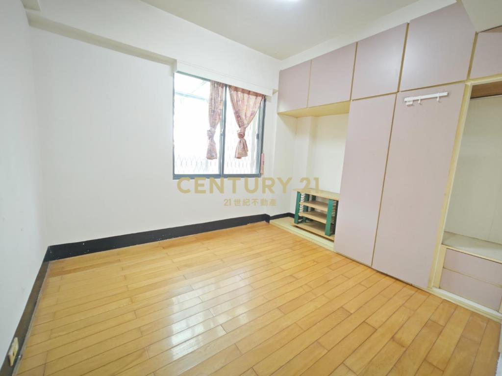 華勛低總2房2衛1+2樓 住店