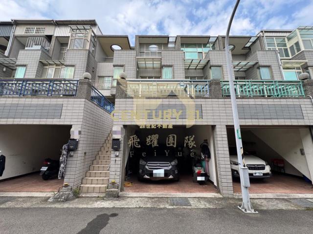 【楊梅蘋果村】大地坪別墅室內停車