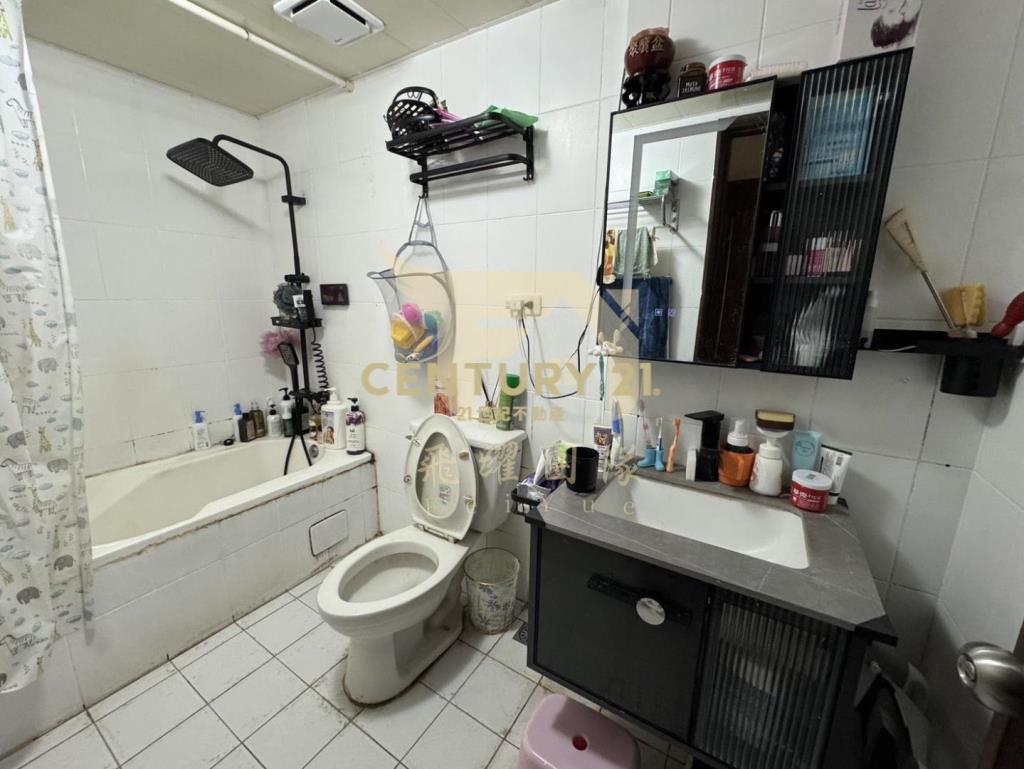 【楊梅蘋果村】大地坪別墅室內停車