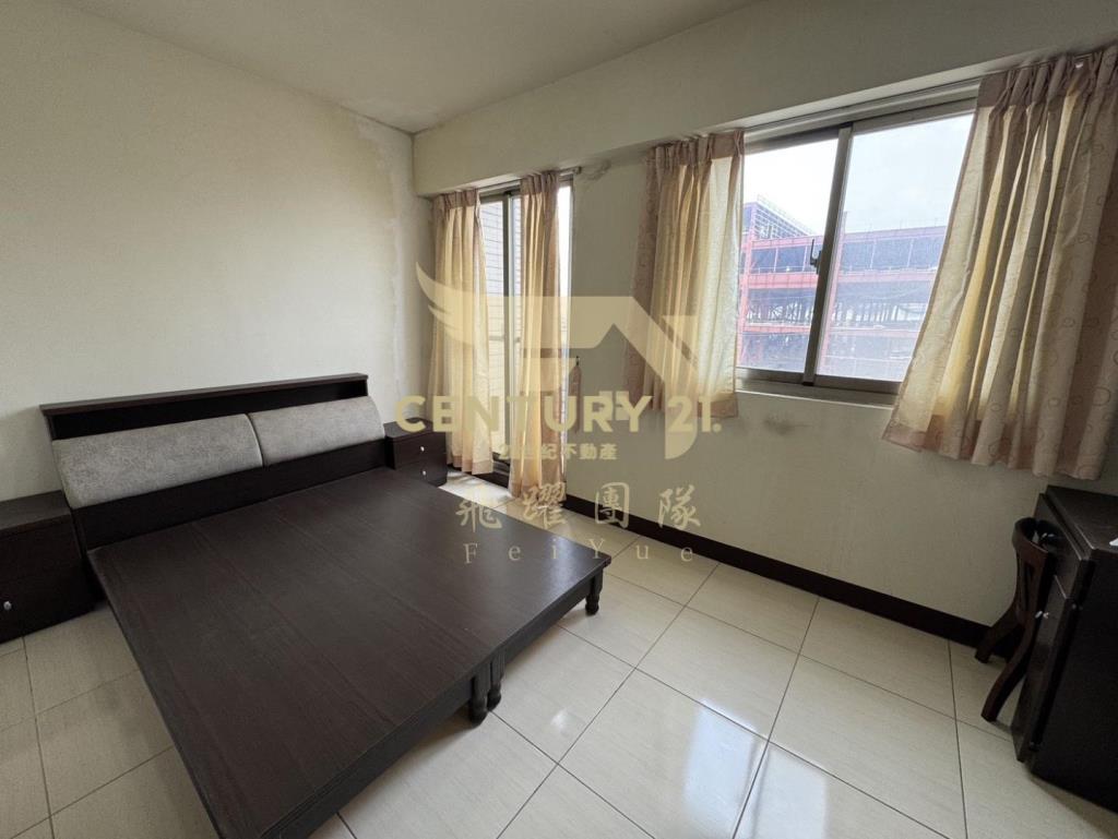 【楊梅蘋果村】大地坪別墅室內停車